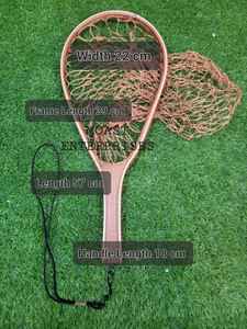 Pas cher Prix En Bois Pêche À La Mouche Truite Épuisette Avec Naylon Et Filet À Mailles Et Long Crochet Élastique De Suspension - Product Image 2