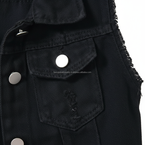 Gilet en jean noir personnalisé OEM pour femme, sans manches, coupe ajustée, bords bruts, style streetwear décontracté - Product Image 4