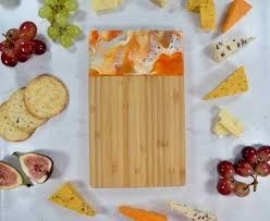 Tabla de cortar de madera de acacia de resina de bambú epoxi, tabla de cortar de queso con mango, patrón de ola de océano elegante para preparación de comidas de cocina - Product Image 5