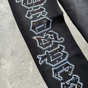 Ensemble de survêtement pour homme OEM, personnalisé, imprimé à l'écran, avec strass, sweat-shirt à capuche et pantalon de survêtement évasé et superposé, pour l'hiver - Product Image 5