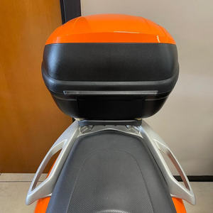 MALAGUTI MADISON 250 3 Scooter de Dos Ruedas con Motor sin Escobillas y Conectividad con Aplicación Inteligente - Product Image 5