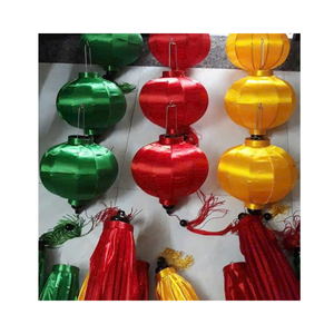 Luces colgantes decorativas de linternas de seda de bambú Hoi An - Product Image 1