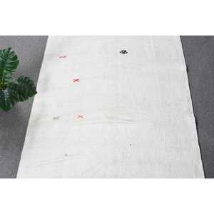 Alfombra Turca de 3.2x10.9 pies, Alfombra Vintage, Alfombra de Lana con Estampado Animal Blanco y Rojo - Product Image 5