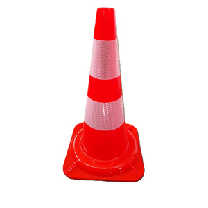 Cono DE TRÁFICO DE PVC naranja de alta visibilidad de 70cm para tiras reflectantes de seguridad vial Material plástico - Product Image 4