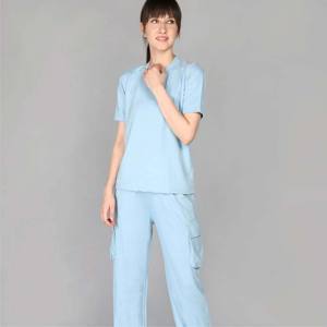 Ensemble de vêtements de détente décontractés pour femmes de haute qualité-Tenue de salon en tissu doux pour une tenue de maison confortable - Product Image 1