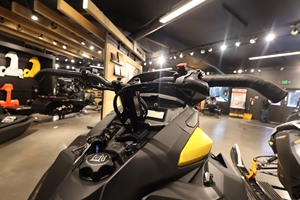 รถสโนว์โมบิลอเนกประสงค์ระยะไกลพร้อมระบบควบคุมความร้อน - Product Image 2