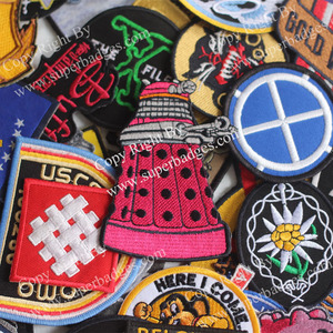 Badges à coudre professionnels de haute qualité conception de Logo personnalisé patchs brodés pour vestes accessoires de mode décoration de perles - Product Image 2