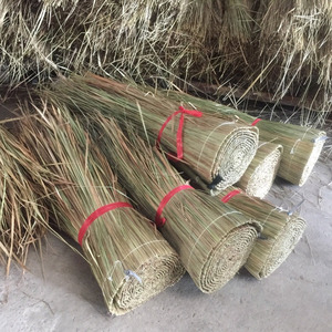 Rouleau d'herbe de haute qualité pour panneaux de toit rouleaux de toiture en paille tiki bar gazebo bon prix de gros - Product Image 3