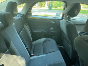 Clean 2013 Usado F-o-r-d Focus SE - Product Image 4