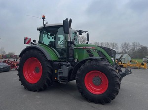 Tracteur agricole Fendt 724 Vario 2019 - 240 CV, chargeur frontal, transmission par engrenages, moteur/roulements de technologie avancée, efficacité de premier ordre, supérieure - Product Image 2