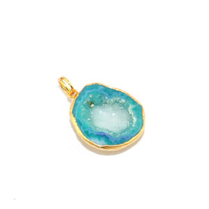 Colgante de Moda Real con Geoda Azul Cielo, Forma Irregular, Chapado en Oro de 18K, Metal de Latón, Joyería de Moda para Mujer, Venta al por Mayor - Product Image 2