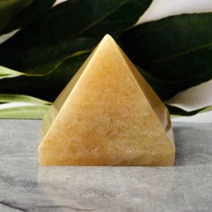 Pyramide en cristal de citrine naturelle 20-25 mm pour la richesse, la confiance et l'énergie positive - Product Image 4