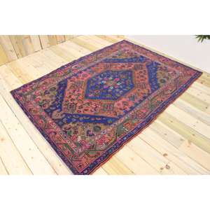 Alfombra Vintage de 4.7x6.6 pies, Alfombra Turca Azul con Diseño Floral de Lana - Product Image 1