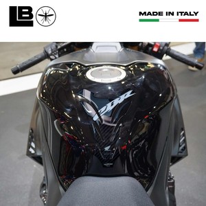 Protezione Serbatoio Moto in Resina 3D Fibra di Carbonio Bianca per CBR Ufficiale Honda Autorizzato - Product Image 3