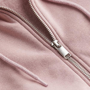 Sudadera con capucha recortada ajustada a la moda para mujer con bordado de impresión de logotipo personalizado Ropa informal personalizada Fabricante directo de fábrica OEM - Product Image 5