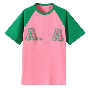 Camiseta Personalizada Alpha Kappa Alpha con Letras de Chenilla |   Ropa de Fraternidad de Mezcla de Algodón para Hombre, Estilo Griego Informal - Product Image 1