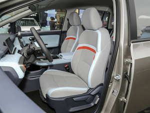 Voiture électrique d'occasion 2026 MN-Y haute performance avec autonomie NEDC de 201-300 km, batterie de 50-70 kWh, moteur de 120 kW - Product Image 5