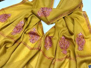 Hermoso chal de Cachemira para mujer con estilo, tela cálida de lana de invierno con bordado Floral, patrón sólido hecho de Cachemira - Product Image 6