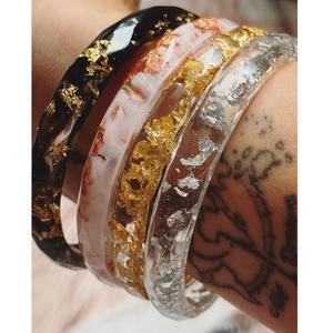 Modern Artistic Resin Bangles for Women Elegant Shape Custom Colors Cute Style-Fashion Jewelry for Stylish Outfit Coordination - Product Image 1