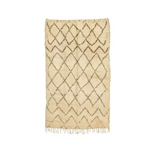 100% Woolen Trendy Designed Moroccan Carpets Reasonable Price Decorative Eco Friendly Wool Carpet Exporter In India