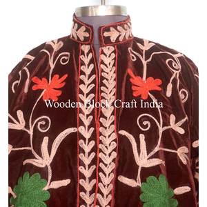 เสื้อแจ็คเก็ตกำมะหยี่สวยงามสำหรับผู้หญิง ลายปักดอกไม้  แจ็คเก็ตซูซานีสำหรับสาวๆ ใส่ไปงานปาร์ตี้ - Product Image 3