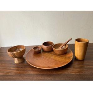 Juego de Vajilla de Madera de Buena Calidad, Platos, Tazones y Cubiertos de Madera Natural para una Vida Sostenible, Disponible a Precio de Exportación - Product Image 1