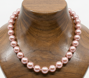 สร้อยคอมุกน้ำจืดแท้คุณภาพสูง งานฝีมือประณีต สีขาว/ทอง สำหรับผู้หญิง ระดับ AAA/AA หลายเส้น หลายขนาด - Product Image 4