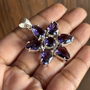 Dijes de Amatista Clásicos Plateados a la Moda al por Mayor, Joyería de Amatista Púrpura Confiable con Engaste de Latón - Product Image 2