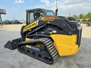 Cargadora de orugas New Holland C337 usada en buen estado, modelo 2025, en venta |   NEW HOLLAND C345 2026 en venta - Product Image 3
