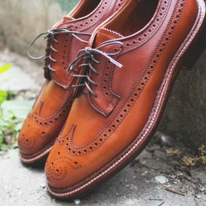 Zapatos de vestir de lujo Brogue de cuero de construcción duradera Junta de reuniones de oficina Reunión disponible Cantidad a granel Zapatos de cuero real - Product Image 1