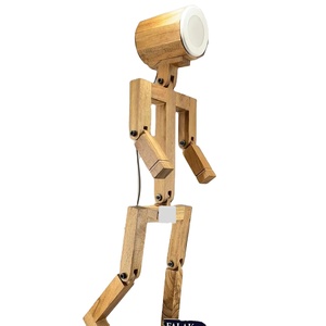 Lampe de table en bois en forme de robot, réglable, spéciale pour l'étude et la nuit, vente chaude, importée de Falak World Export - Product Image 1