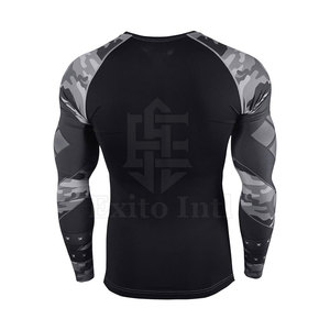 เสื้อยืดคอกลมแขนยาวทรงปกติผ้าฝ้ายคุณภาพสูงพิมพ์ลายโลโก้ตามสั่งแบบซับลิเมชั่น แห้งเร็ว ระบายอากาศได้ดี สำหรับผู้ชาย - Product Image 4