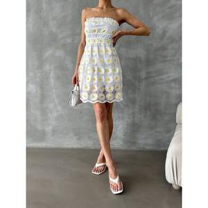 Vestido Casual Bordado con Diseño de Margaritas, Marca Topshow, Producto al por Mayor - Product Image 1