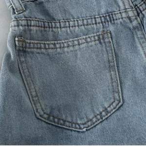 Pantalones vaqueros sueltos de cintura alta de verano Retro para mujer, pantalones cortos deportivos de cintura media, pantalones calientes informales con borde versátil con logotipo en la cintura - Product Image 6