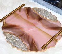 Plateau de service artisanal en résine rose, taille personnalisée, avec poignées, peint à la main, écologique, traditionnel, décoratif, motif géode, pour le petit-déjeuner