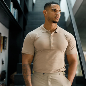 Haute vente Golf classique Taupe Polo avec bouton tonal et broderie 100% coton Gym athlétique et tenue décontractée hommes polos - Product Image 1