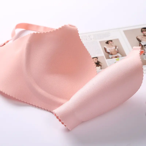 Soutien-gorge pour femme respirant sans couture | tissu rembourré à séchage rapide pour les tenues de gym, de yoga et de streetwear - Product Image 4