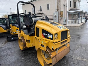 Rouleau de route compacteur CAT durable de haute qualité - Product Image 4