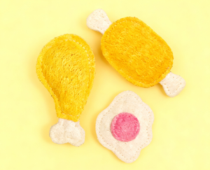 ของเล่นแมวแบบอินเทอร์แอคทีฟ รูปทรงขาไก่เหมือนจริง มีเสียงดัง ทนทาน ป้องกันการกัด ช่วยทำความสะอาดฟัน ลายการ์ตูน ทำจากวัสดุผ้า - Product Image 4