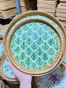 Plateau en rotin incrusté de nacre, rotin et coquillages faits à la main pour table de restaurant, Vietnam par 99 Gold Data - Mme Violet - Product Image 4