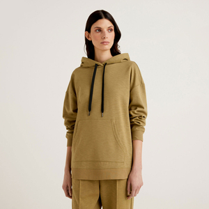 เสื้อมีฮู้ดแบบสวมศีรษะทรงหลวมสำหรับผู้หญิงไซส์พิเศษผลิต OEM สีทึบพิมพ์ลายแบบลำลองฮิปฮอปสำหรับผู้หญิง - Product Image 3