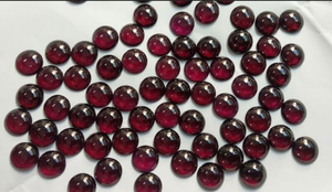 โกเมน Mozambique ธรรมชาติรูปทรงกลมแบนหลัง Cabochon อัญมณีสำหรับทำเครื่องประดับทำแหวนจี้เครื่องประดับอัญมณีคุณภาพสูง - Product Image 4