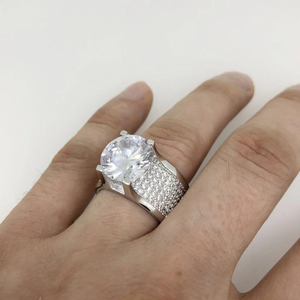 Joyería de moda fina Anillo de bodas de plata de ley 925 Anillo de compromiso de diamante de moissanita VVS de corte redondo para hombre - Product Image 6