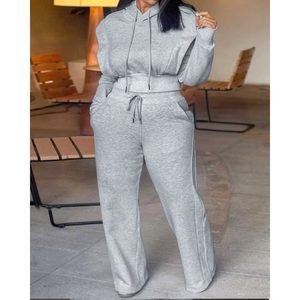 Ensemble élégant deux pièces pour femme : haut court uni à capuche et manches longues, et pantalon de survêtement décontracté à jambes larges – Collection Automne Hiver - Product Image 5