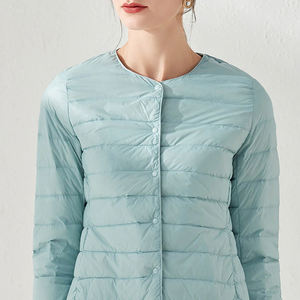Veste matelassée pour femme en toile tricotée respirante avec logo personnalisé de haute qualité 2025, design haut de gamme, extérieur - Product Image 3