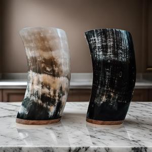 Suministro directo de fábrica Estilo vikingo Cuerno Vasos de cerveza Embalaje personalizado Regalo para aficionados a la historia y amantes de la Fantasía - Product Image 1