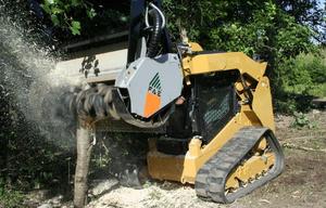 Broyeur forestier UML/SSL 175 VT pour mini-chargeuse, équipement de construction pour 75-120 CV, état d'occasion, avec moteur Yanmar et vérin hydraulique Cat - Product Image 2