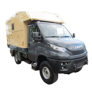 Unidad de Remolque/Tractor de Servicio Pesado Usada 2024 4x4, 2 Ejes, Transmisión Hidráulica con Remolque de Gran Volumen y Transmisión Automática - Product Image 1