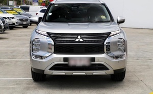Mitsubishi Outlander 2024 RHD Diesel Turbo Automatique Cuir - Product Image 3