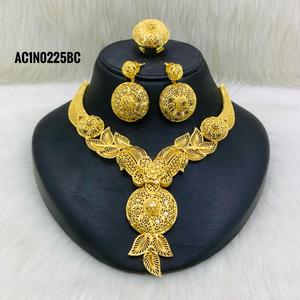 Bijoux, collier court femme - Product Image 1